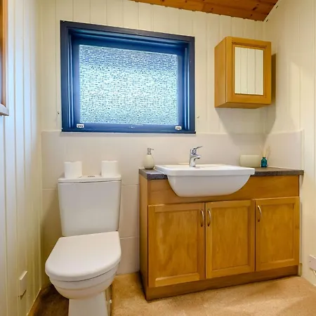 3 Bed In Ullswater 88212 Tirril